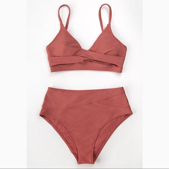 NEW Cupshe Marsala Twist High-waist Bikini Set Size Medium - Picture 3 of 5